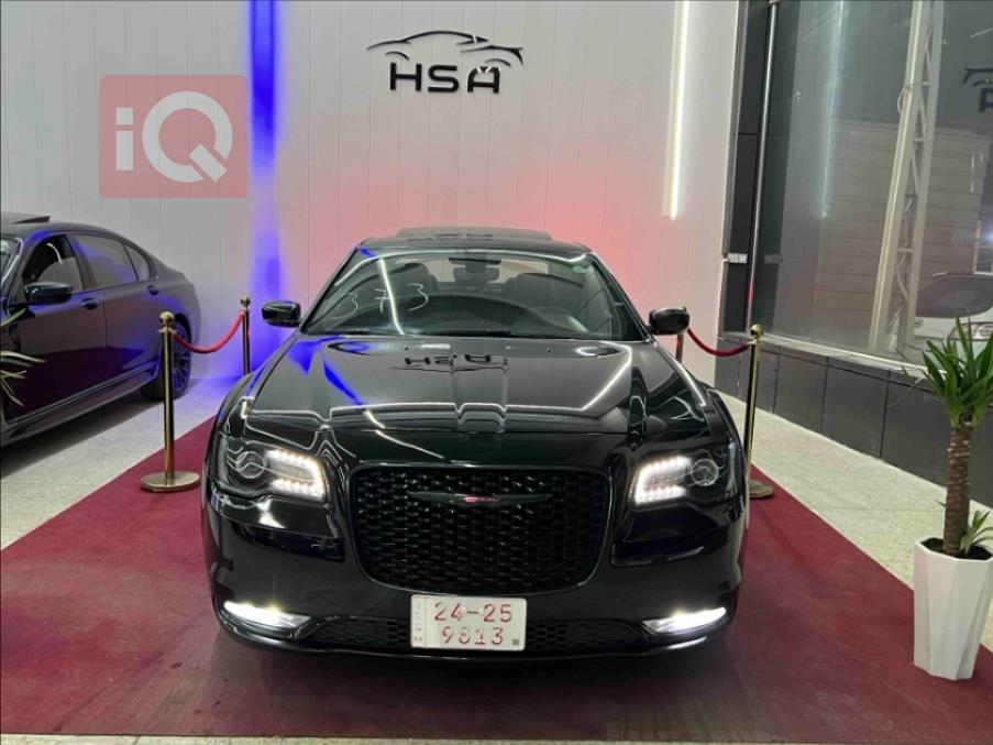 کرایسلەر 300